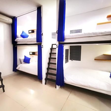הוסטל קנגו Cornerstone Bali Coworking חדר תמונה